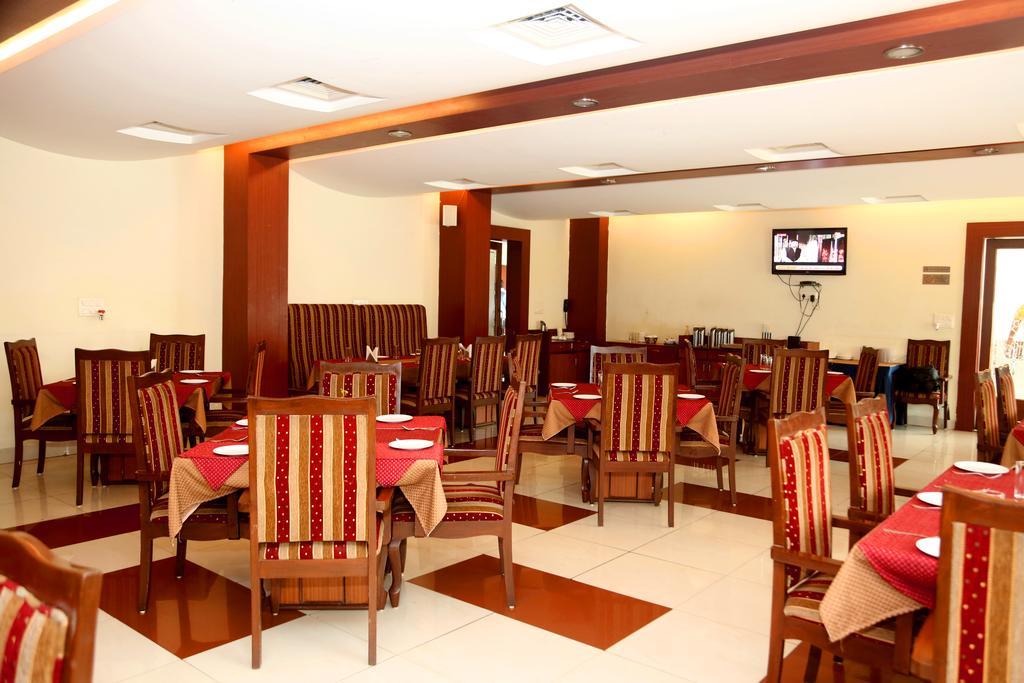 Hotel Raja Bhoj Bhopal Dış mekan fotoğraf